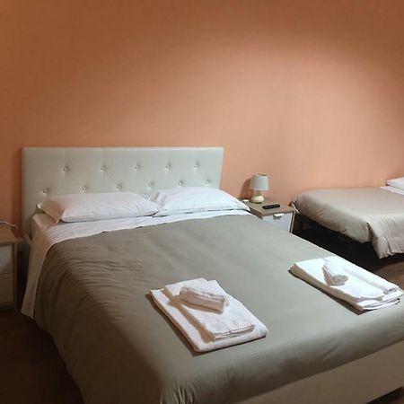 Hotel Piramide Реджо Емилия Екстериор снимка