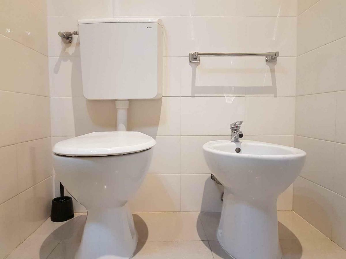 Hotel Piramide Реджо Емилия Екстериор снимка