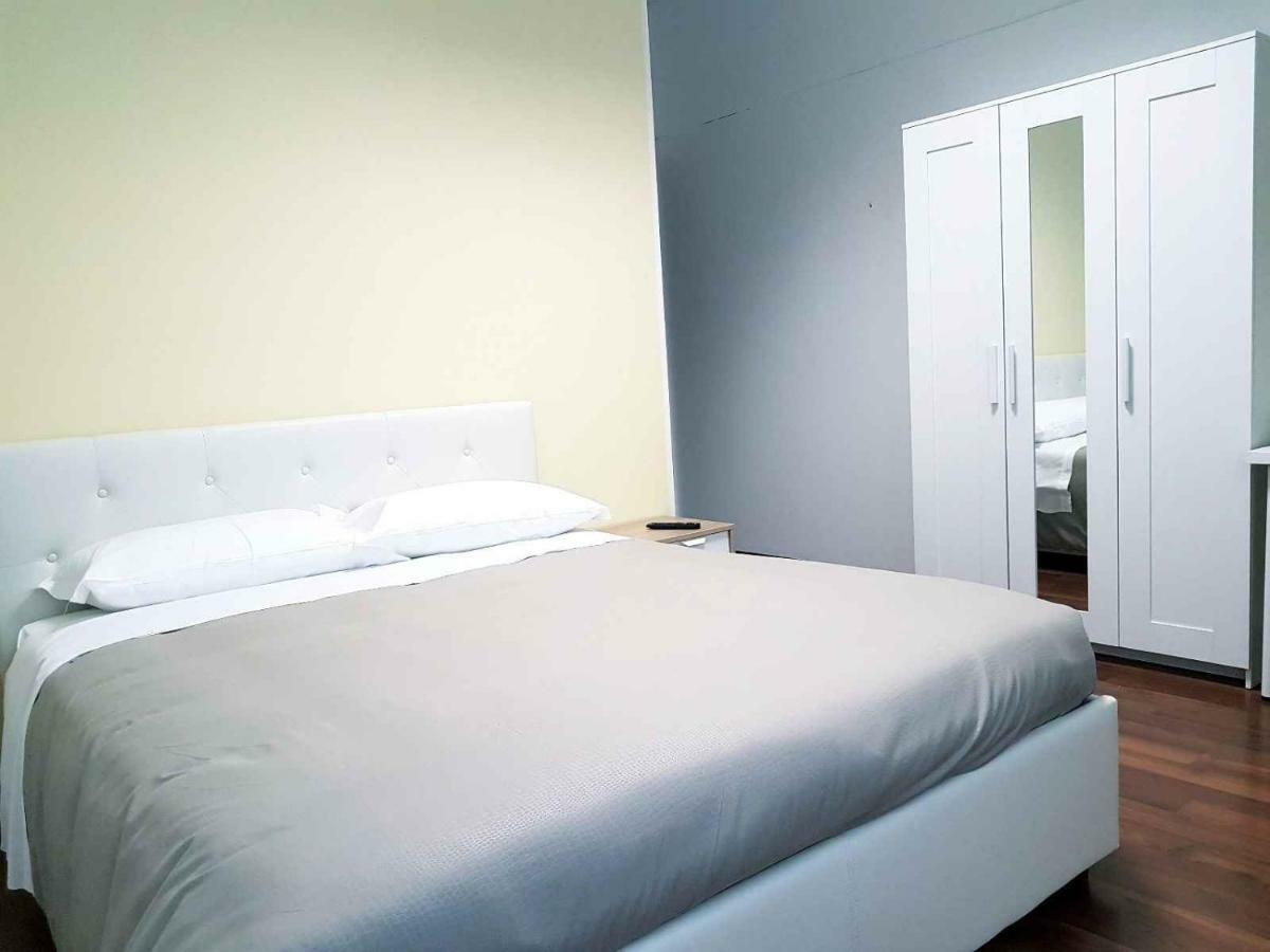 Hotel Piramide Реджо Емилия Екстериор снимка