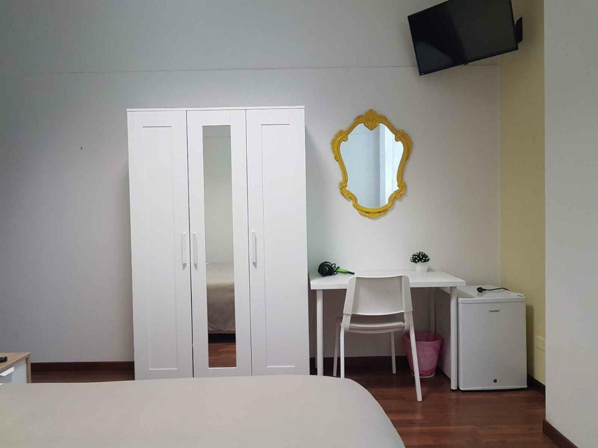 Hotel Piramide Реджо Емилия Екстериор снимка