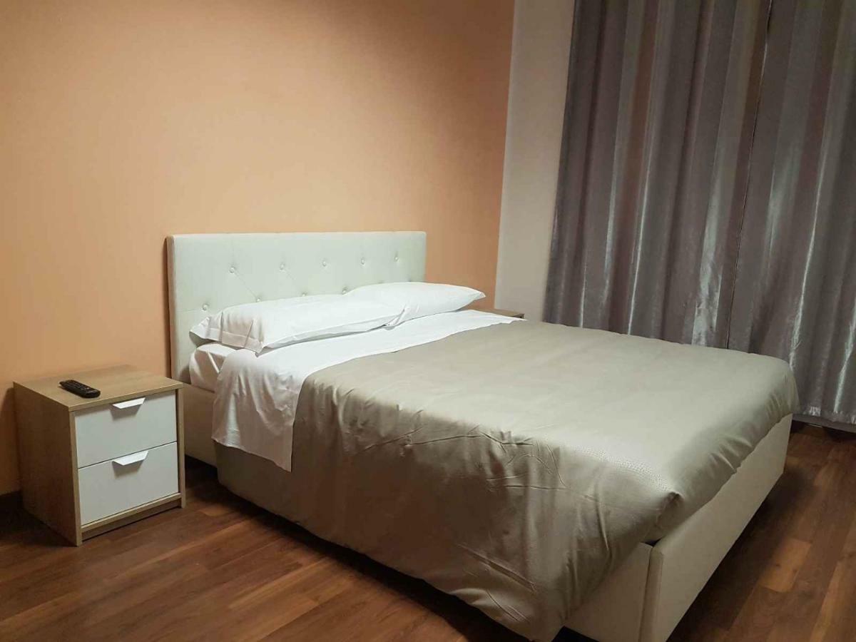 Hotel Piramide Реджо Емилия Екстериор снимка