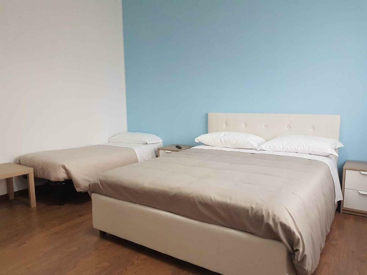 Hotel Piramide Реджо Емилия Екстериор снимка