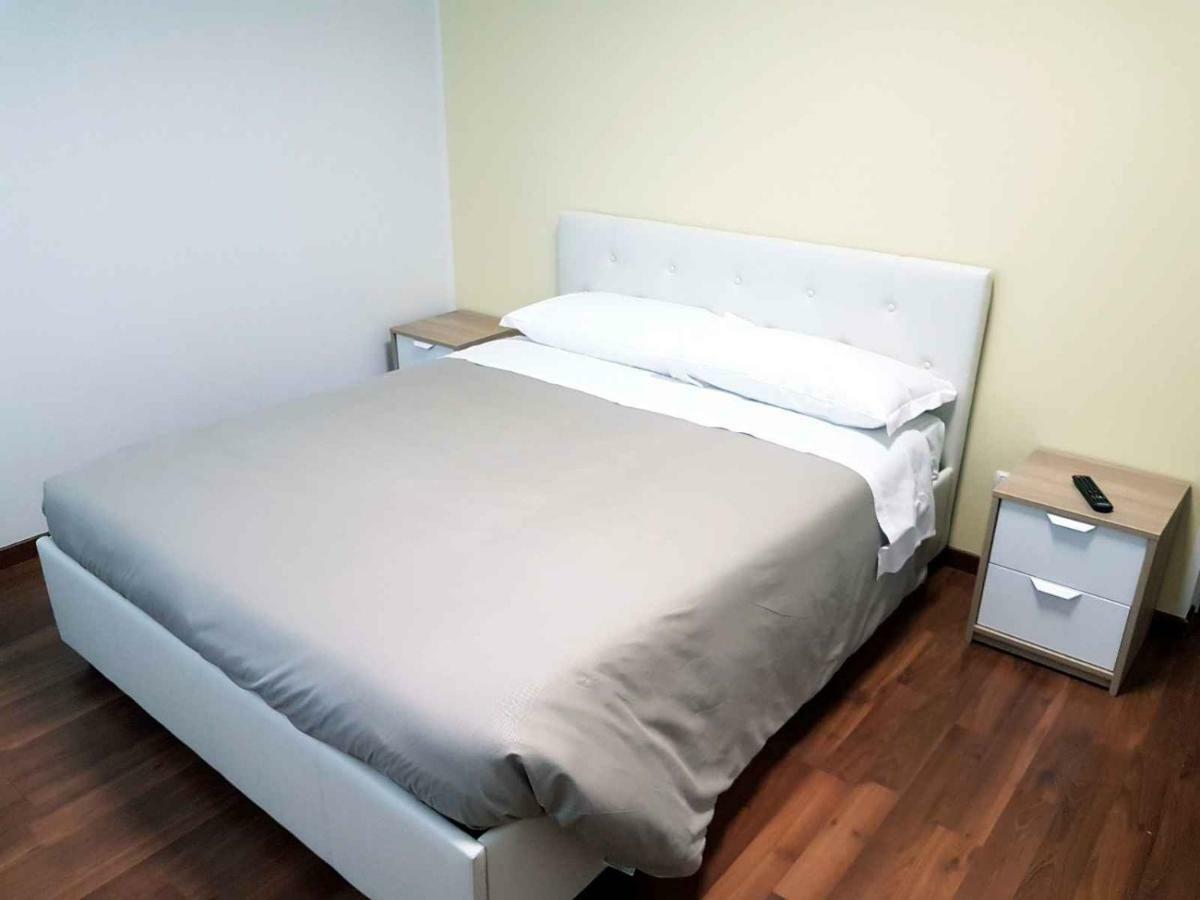 Hotel Piramide Реджо Емилия Екстериор снимка