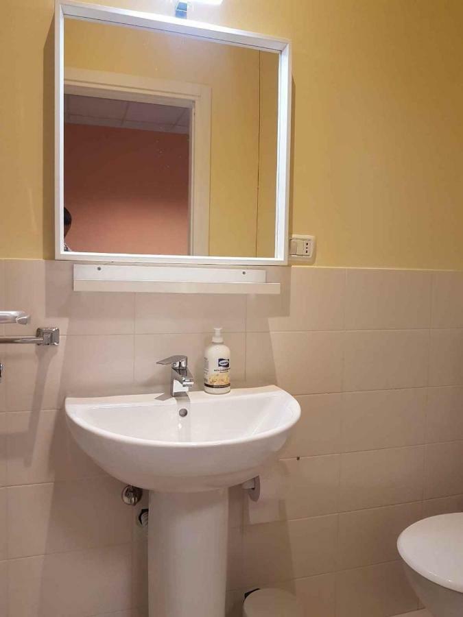Hotel Piramide Реджо Емилия Екстериор снимка
