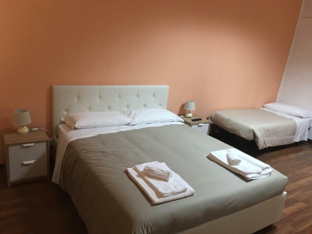 Hotel Piramide Реджо Емилия Екстериор снимка