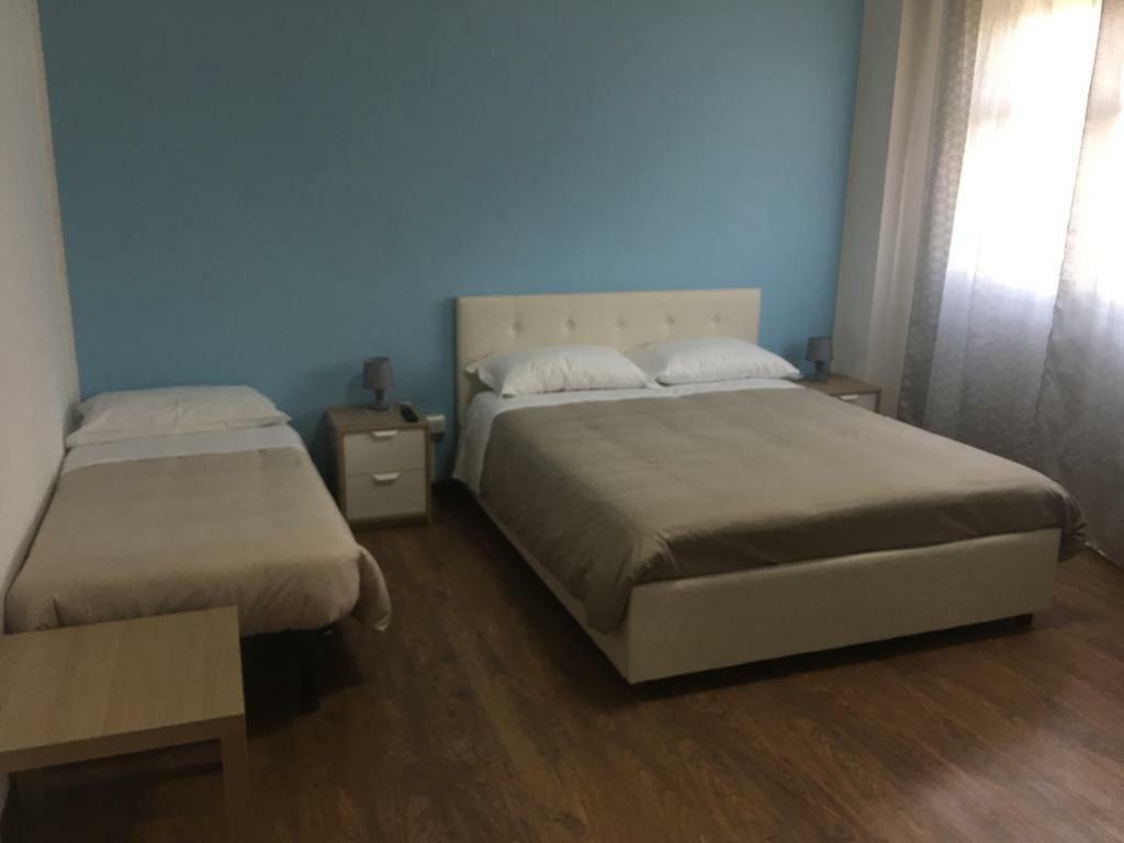Hotel Piramide Реджо Емилия Екстериор снимка